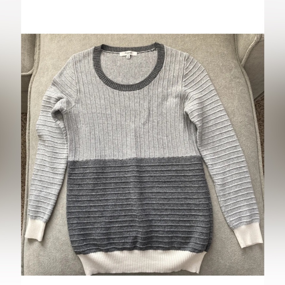 Madewell gray and cream long sleeve sweater women’s size S.